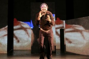 Foto di scena: Claudio Santamaria in Gospodin al Teatro Menotti di Milano