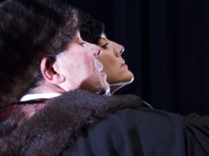 Foto di scena: Svenimenti, al Teatro Menotti di Milano dal 24 marzo al 2 aprile 2015