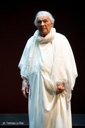 Foto di scena: Giorgio Albertazzi in “Memorie di Adriano” , andato in scena al Teatro Franco Parenti di Milano dal 23 giugno al 2 luglio 2015