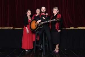 Foto: da sin. Annig Raimondi, Maria eugenia D’Aquino, Andrea Fabiano, Ileana Alesso, Dal Quarto al Quinto Stato, PACTA . dei Teatri per l'8 marzo