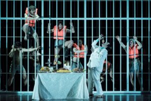 Foto di scena: L’opera da tre soldi, al Piccolo Teatro Strehler di Milano fino all'11 giugno 2016