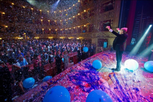 Foto di scena: Walter Rolfo durante lo spettacolo © Teatro Manzoni Milano