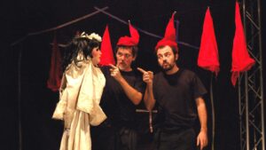 Foto di scena: Biancaneve © La Baracca – Testoni ragazzi - Milano, Teatro Franco Parenti Sala Grande, 18 e 19 gennaio 2025